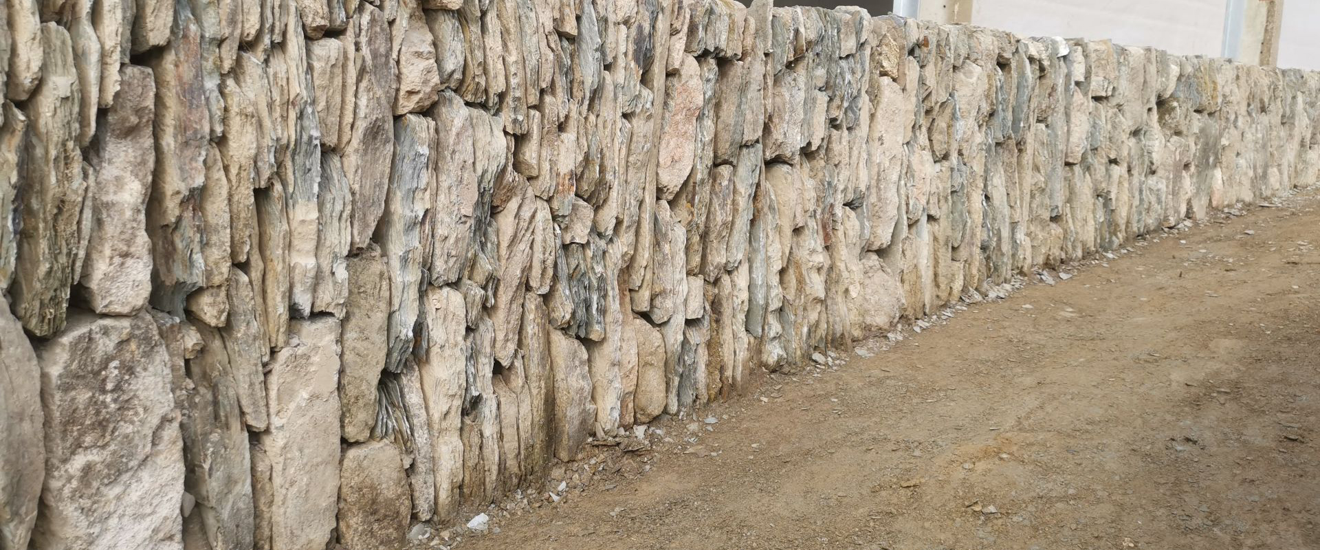 horizontal drystone walls in Devon